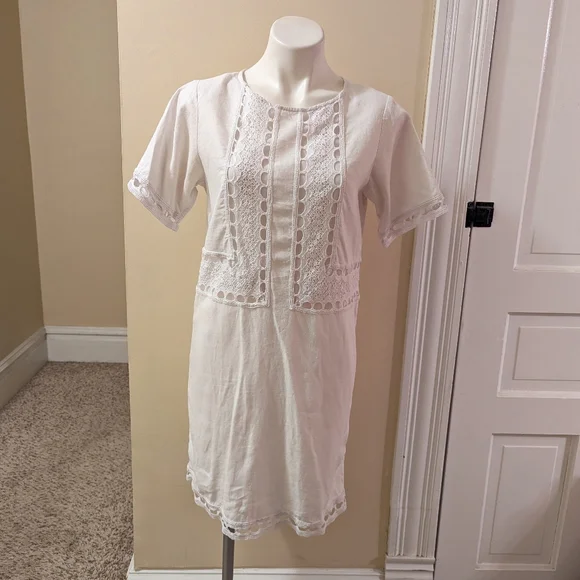 Ann Taylor Factory Dresses | Ann Taylor Factory White Linen Blend Dress Size 6 | Color: White | Size: 6 | Shimmerholly's Closet